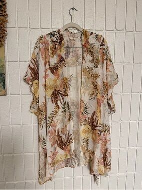 Rip Curl Floral Smocked Kimono Top in Cream, Pink, Brown